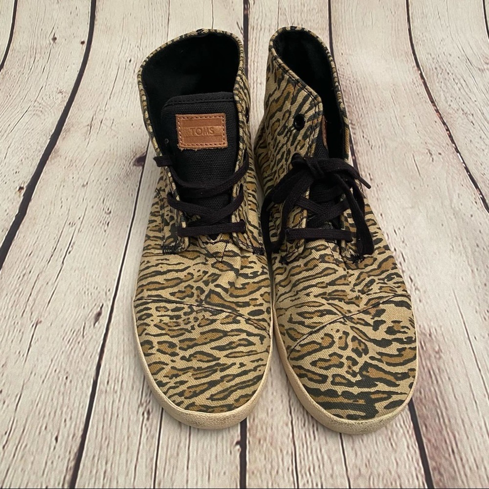 Toms Leopard Hi-Top sz 7.5
